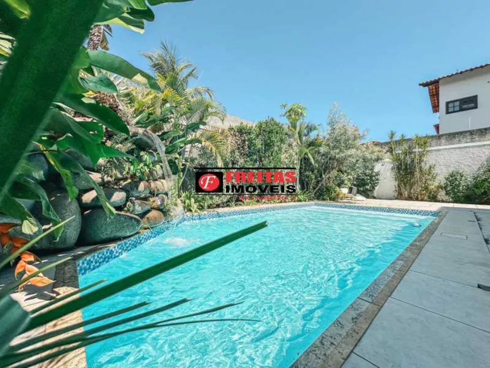 Casa, 5 quartos, 561 m² - Foto 1