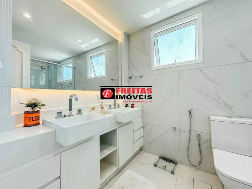 Casa, 5 quartos, 561 m² - Foto 2