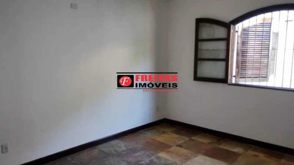Casa, 4 quartos, 210 m² - Foto 8