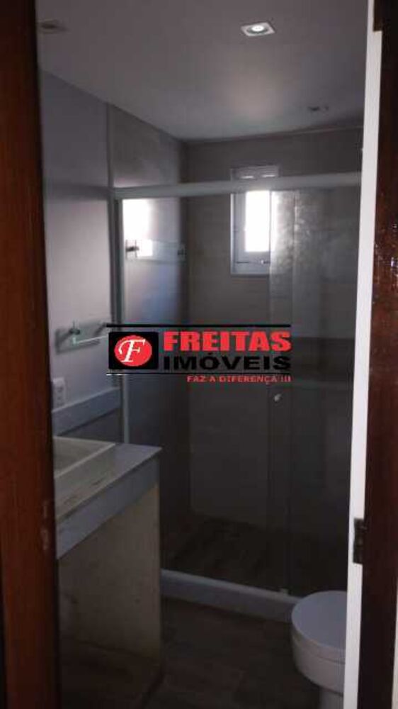Casa à venda com 4 quartos, 210m² - Foto 10
