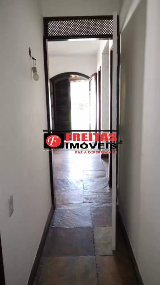 Casa, 4 quartos, 210 m² - Foto 10