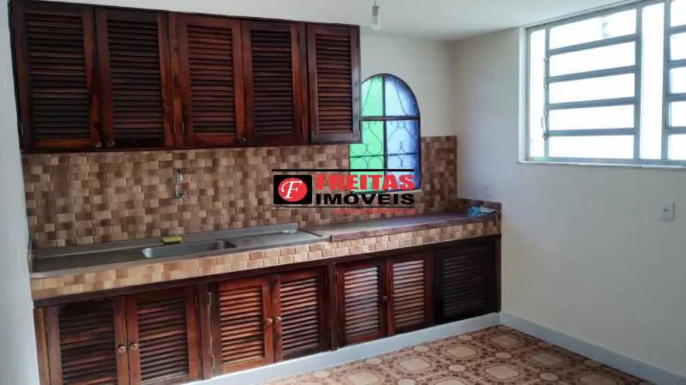 Casa, 4 quartos, 210 m² - Foto 6