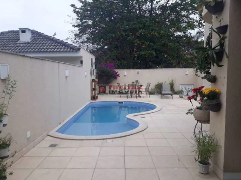Casa, 5 quartos, 250 m² - Foto 9