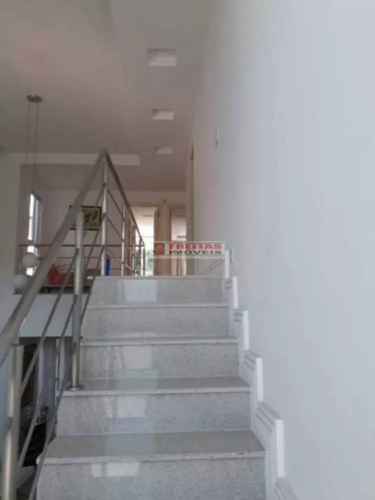 Casa, 5 quartos, 250 m² - Foto 15