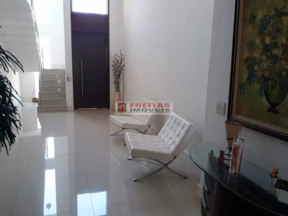 Casa, 5 quartos, 250 m² - Foto 4