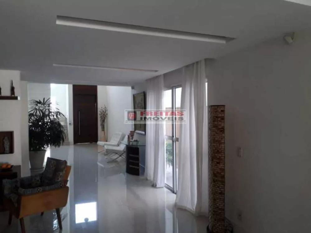 Casa, 5 quartos, 250 m² - Foto 5