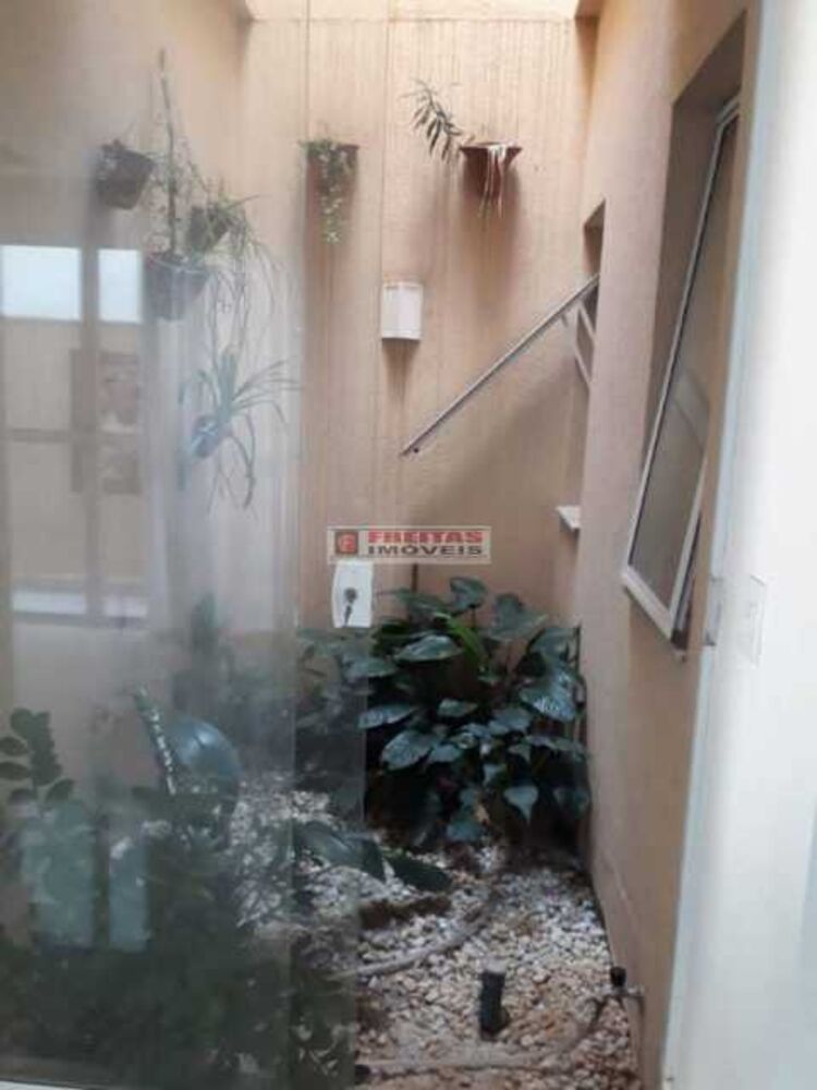 Casa, 5 quartos, 250 m² - Foto 27