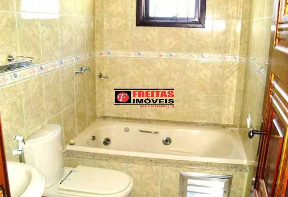 Casa, 3 quartos, 264 m² - Foto 20