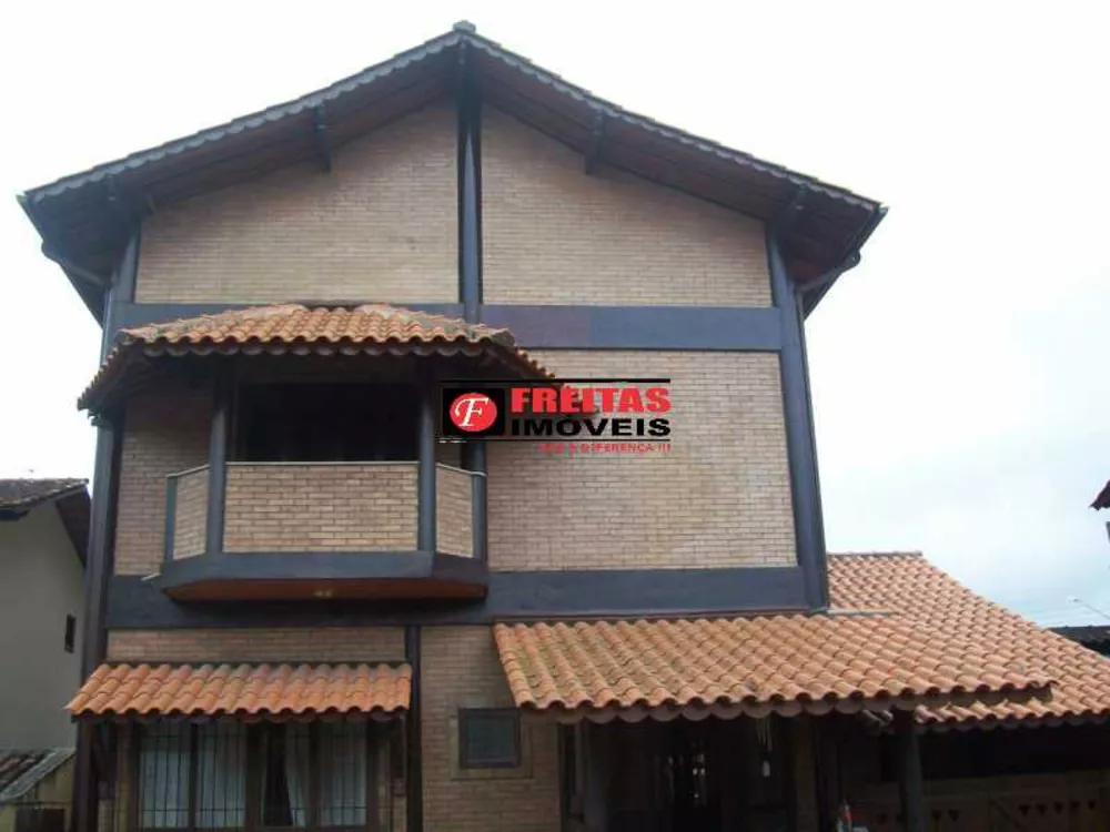 Casa, 3 quartos, 264 m² - Foto 2