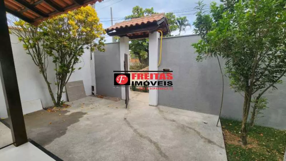 Casa, 2 quartos, 72 m² - Foto 1