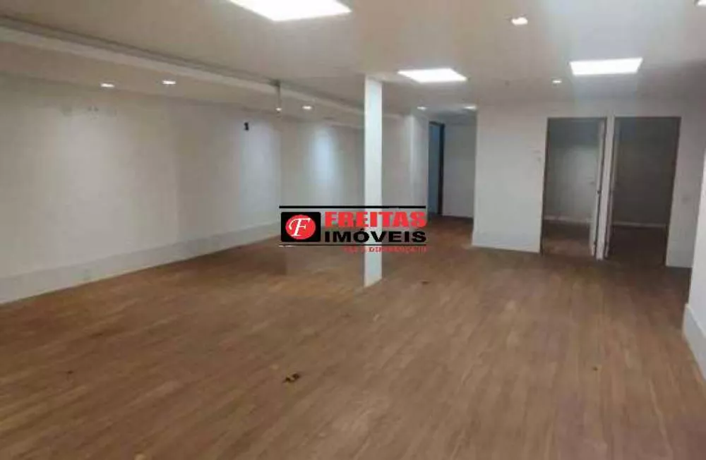Loja-Salão, 250 m² - Foto 1