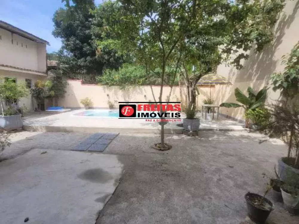 Casa, 6 quartos, 200 m² - Foto 11