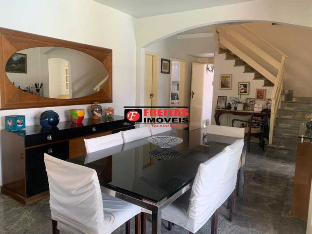 Casa, 4 quartos, 213 m² - Foto 2