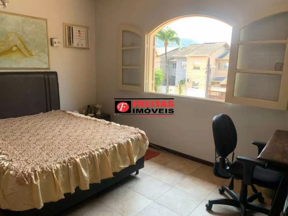 Casa, 4 quartos, 213 m² - Foto 11