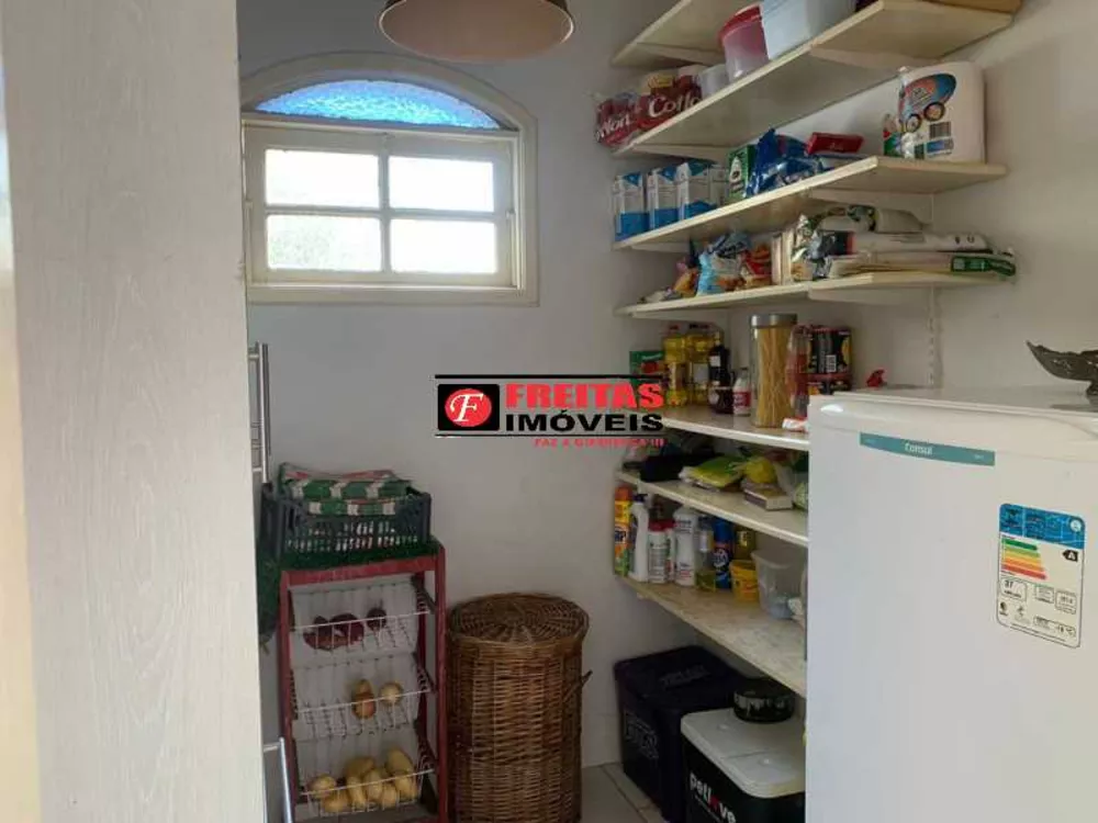 Casa, 4 quartos, 213 m² - Foto 18