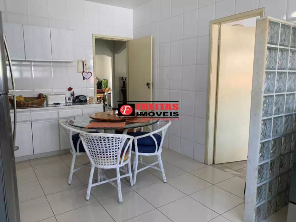 Casa, 4 quartos, 213 m² - Foto 7