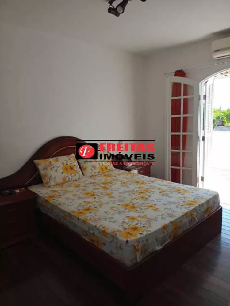 Casa, 3 quartos, 380 m² - Foto 1
