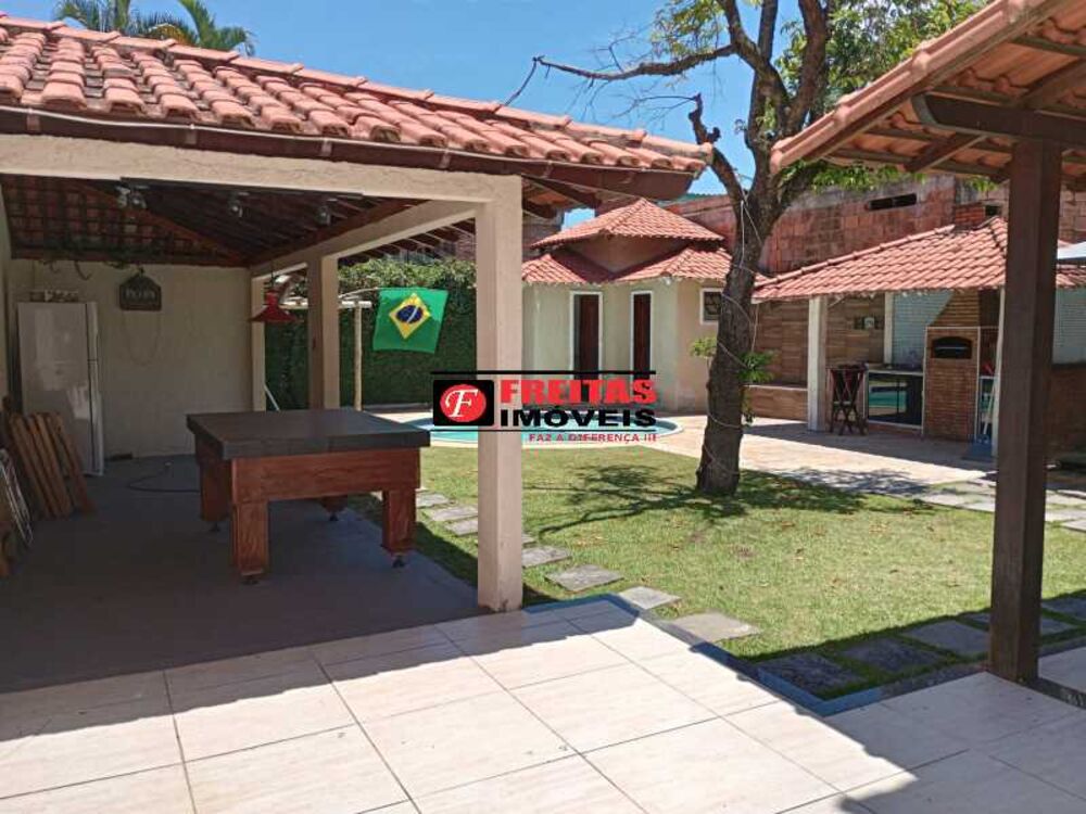 Casa, 3 quartos, 220 m² - Foto 1