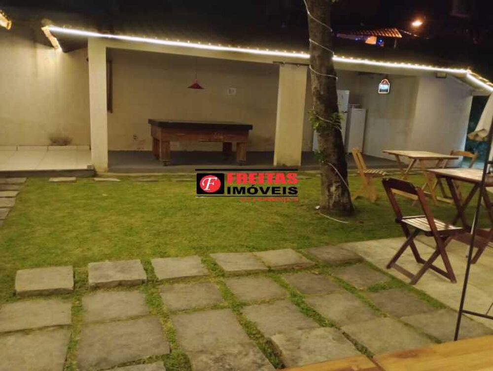 Casa, 3 quartos, 220 m² - Foto 2