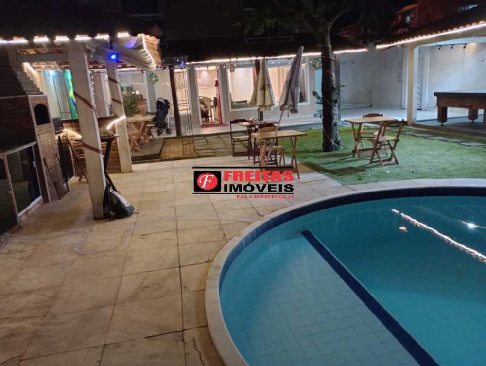 Casa, 3 quartos, 220 m² - Foto 14