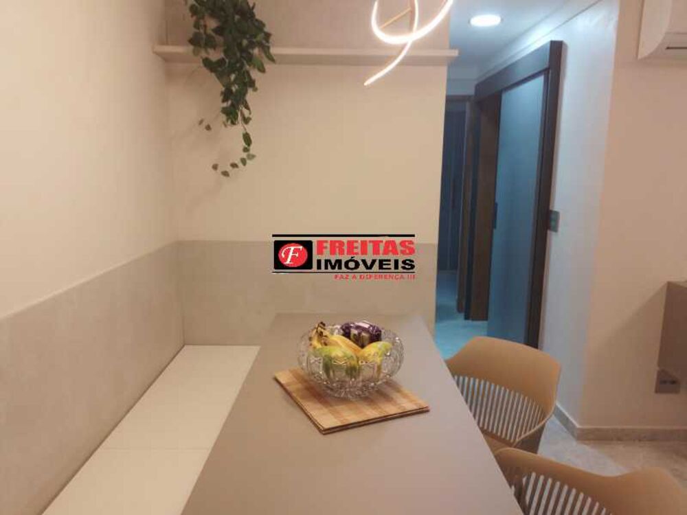 Apartamento à venda com 2 quartos, 60m² - Foto 2