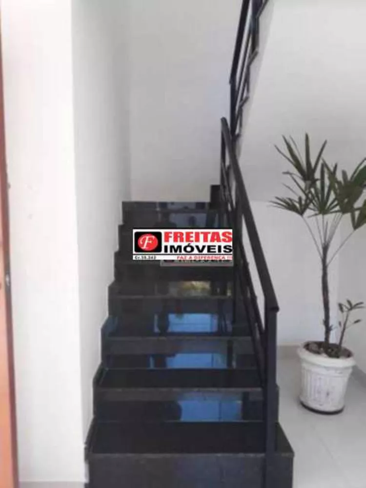 Casa, 4 quartos, 210 m² - Foto 15