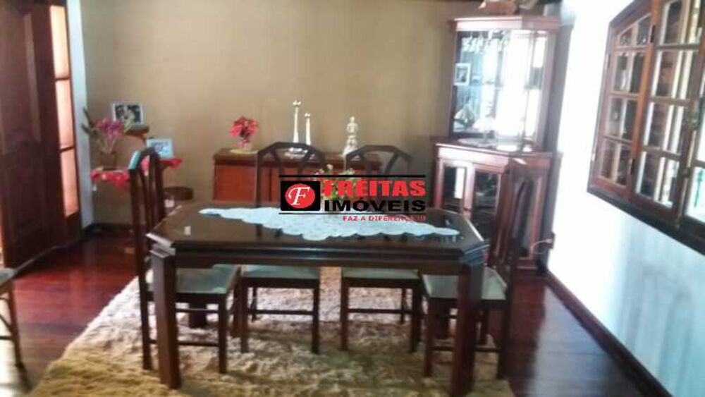 Casa, 3 quartos, 352 m² - Foto 3