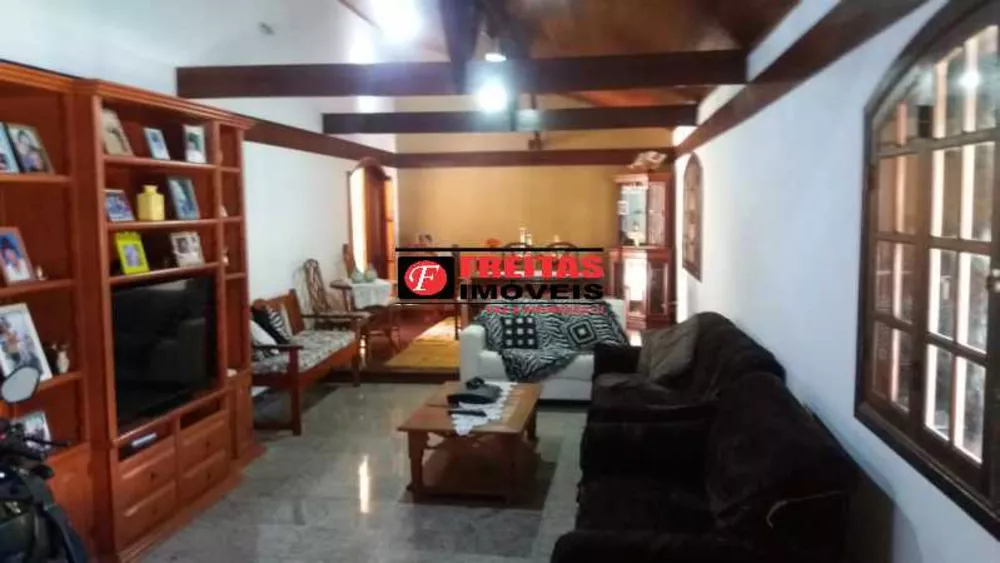 Casa, 3 quartos, 352 m² - Foto 25