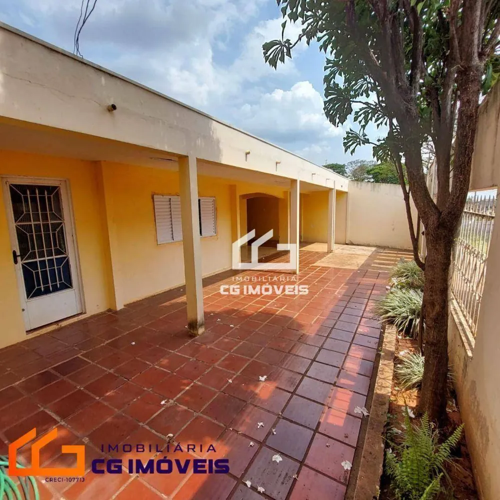 Casa, 3 quartos, 310 m² - Foto 2