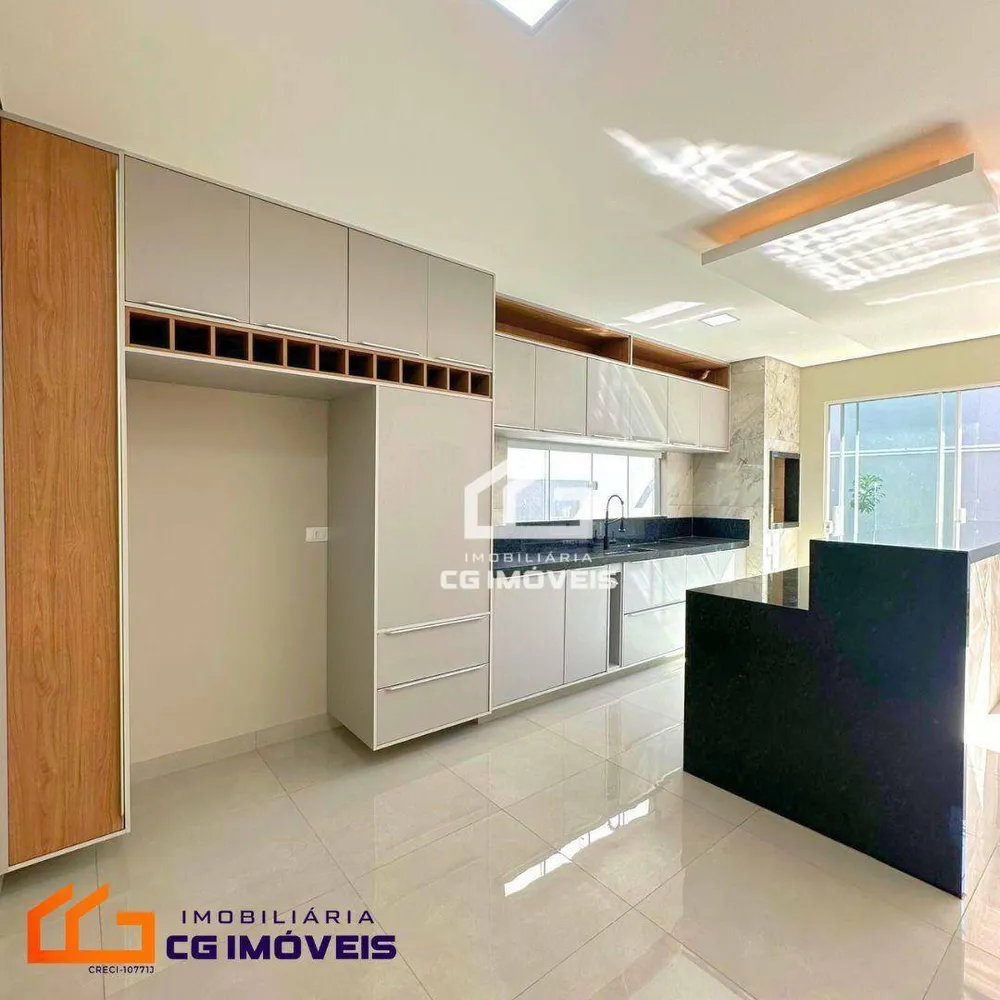 Casa, 3 quartos, 262 m² - Foto 2