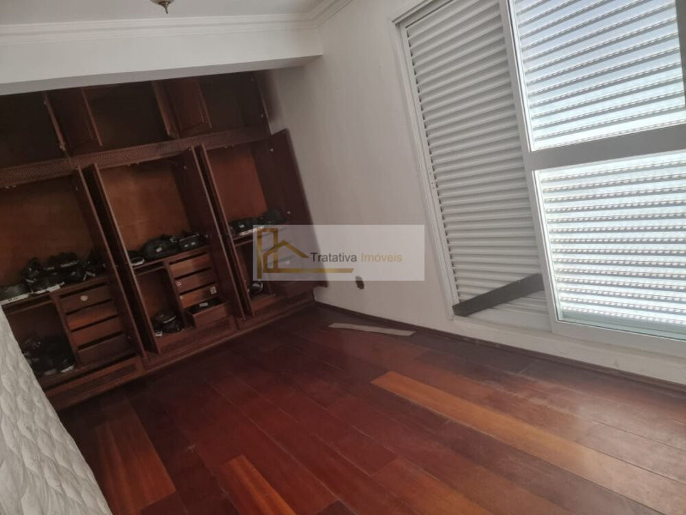 Casa, 4 quartos, 377 m² - Foto 2