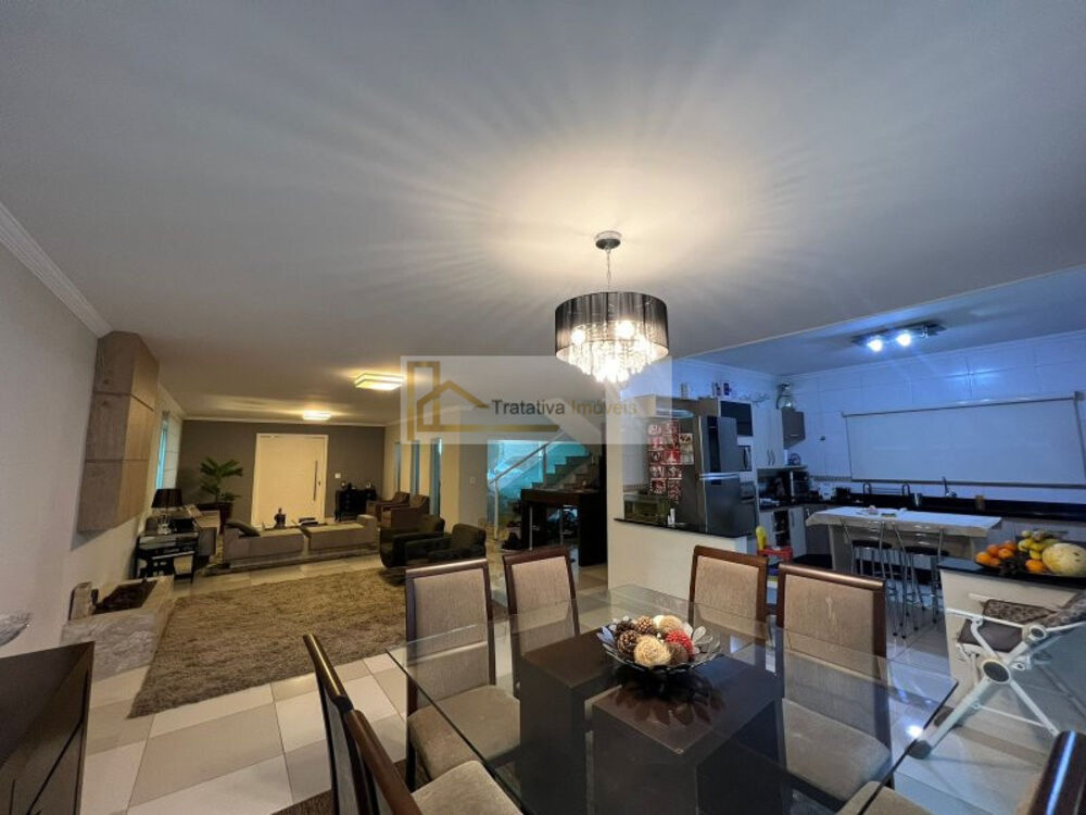 Casa de Condomínio à venda com 3 quartos, 281m² - Foto 4
