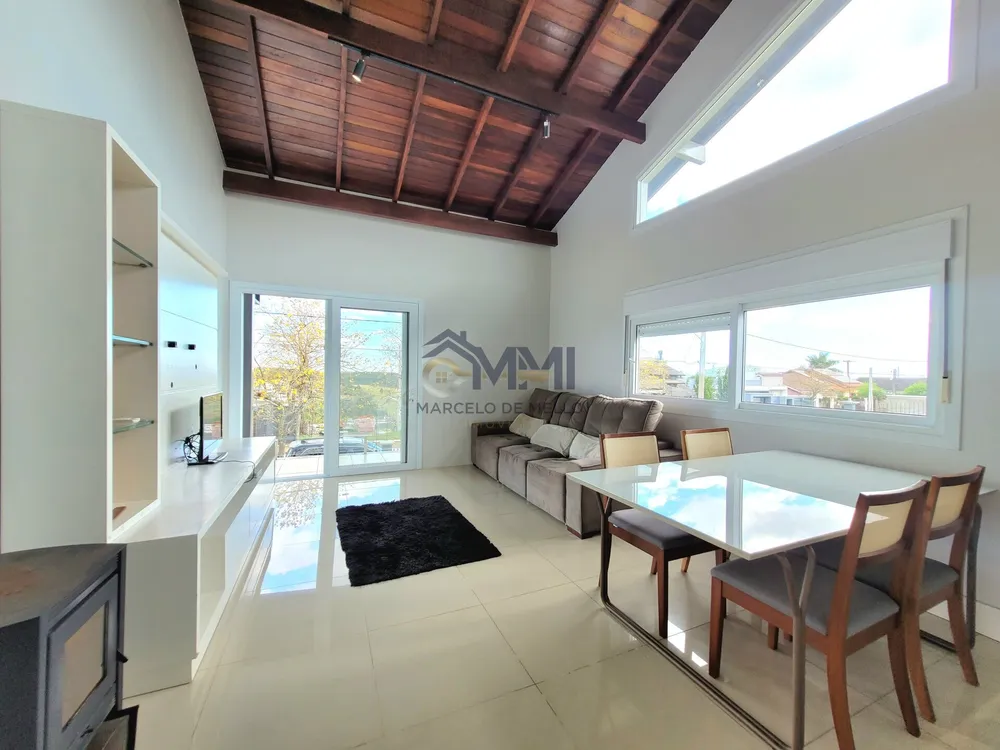 Casa, 3 quartos, 254 m² - Foto 1