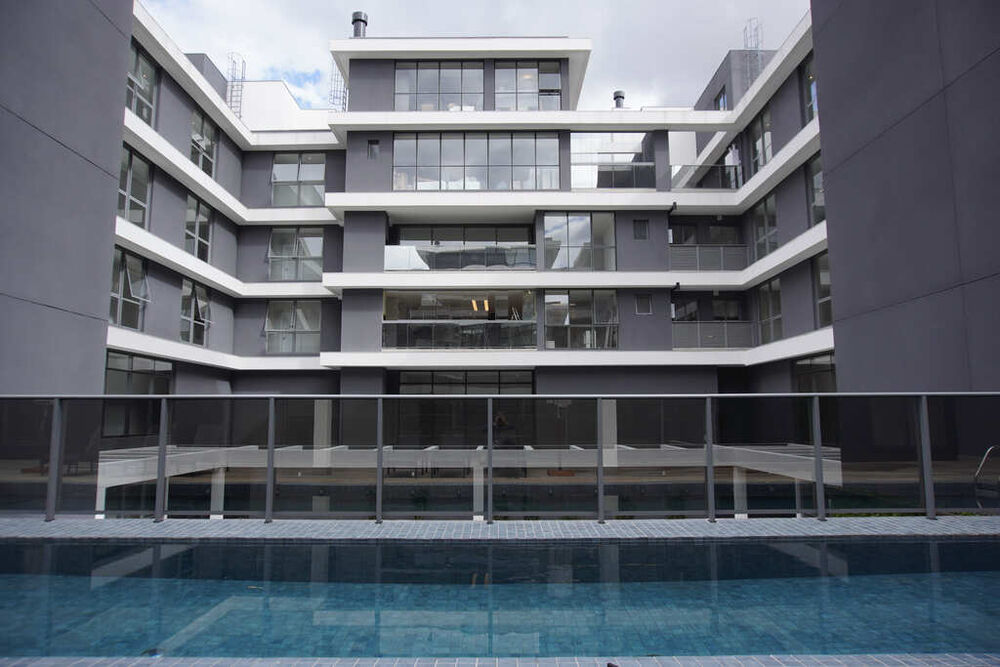 Apartamento à venda com 3 quartos, 226m² - Foto 3