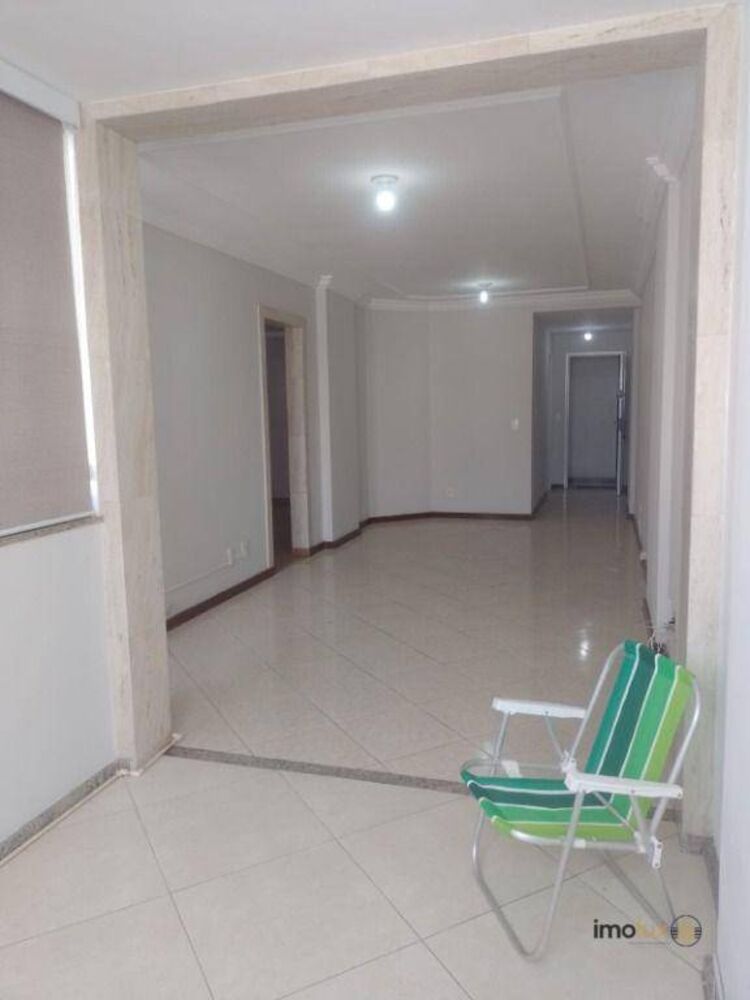 Apartamento à venda com 2 quartos, 90m² - Foto 1