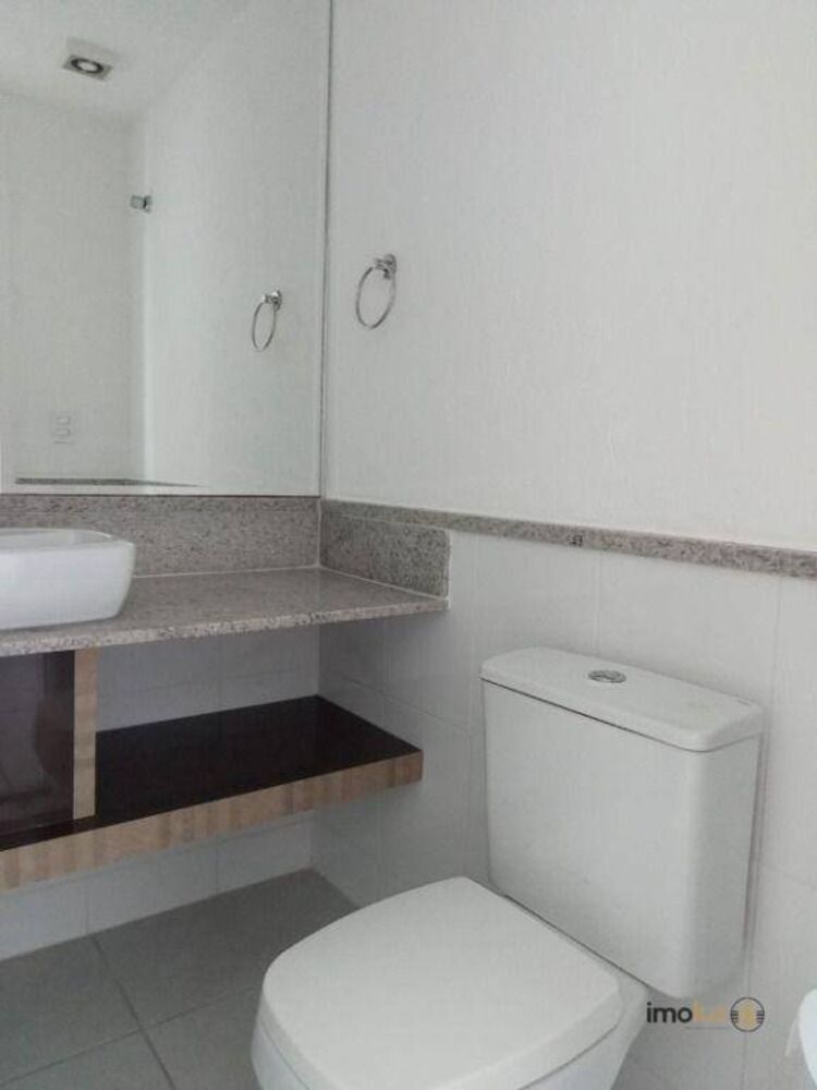 Apartamento à venda com 2 quartos, 70m² - Foto 7