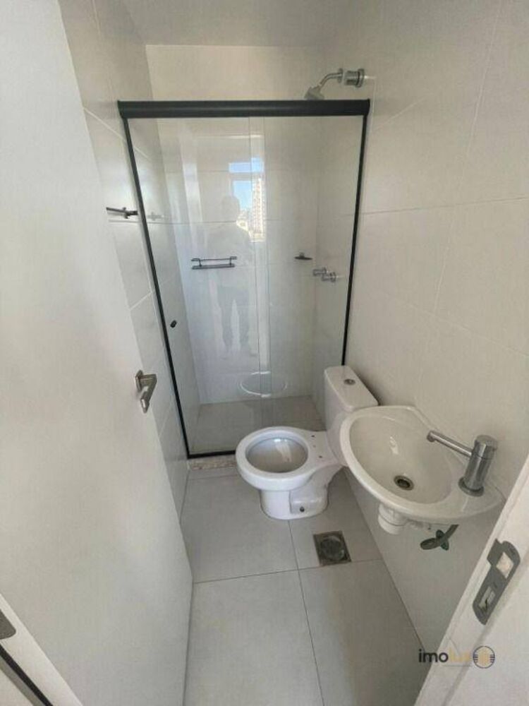 Apartamento à venda com 3 quartos, 124m² - Foto 2