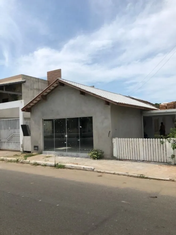 Casa, 2 quartos, 300 m² - Foto 1