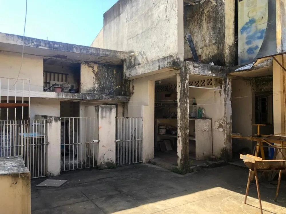 Casa, 4 quartos, 300 m² - Foto 9