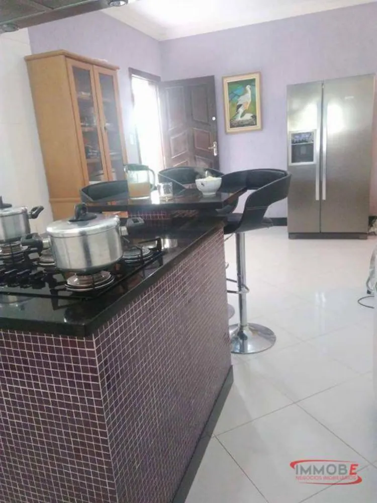 Casa, 3 quartos, 260 m² - Foto 14