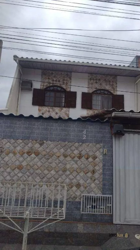 Casa, 3 quartos, 180 m² - Foto 1