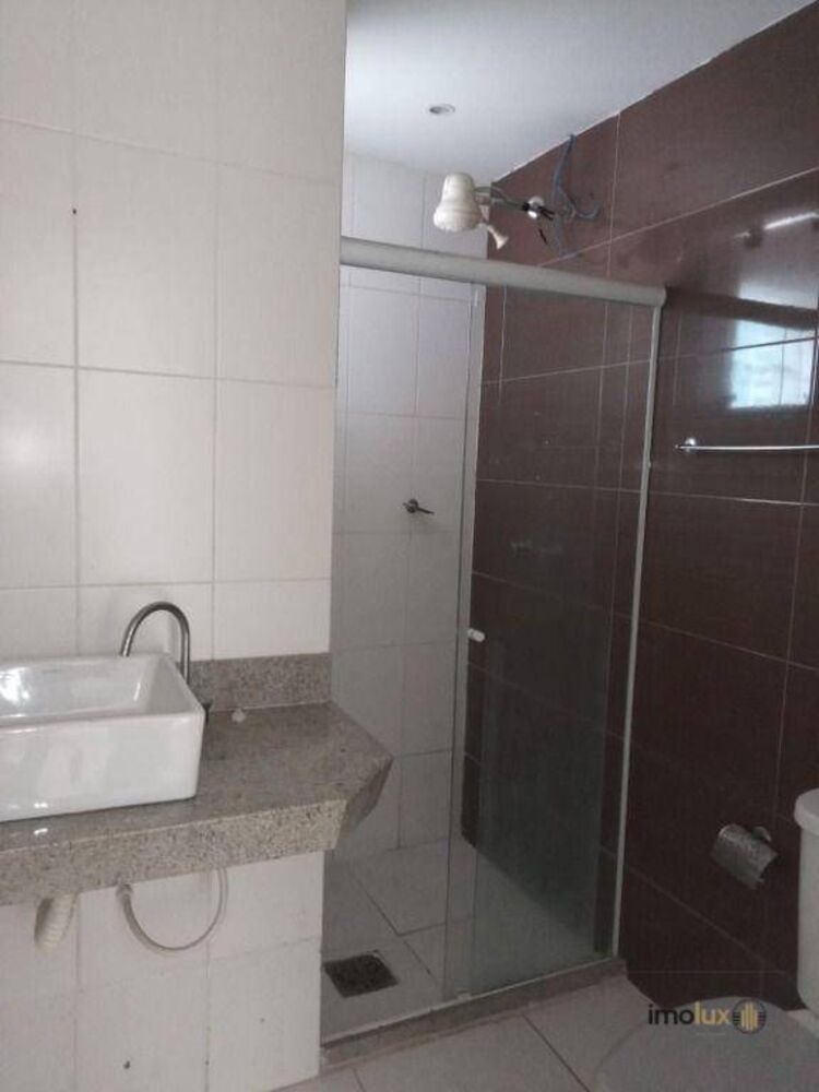 Apartamento para alugar com 2 quartos, 70m² - Foto 2