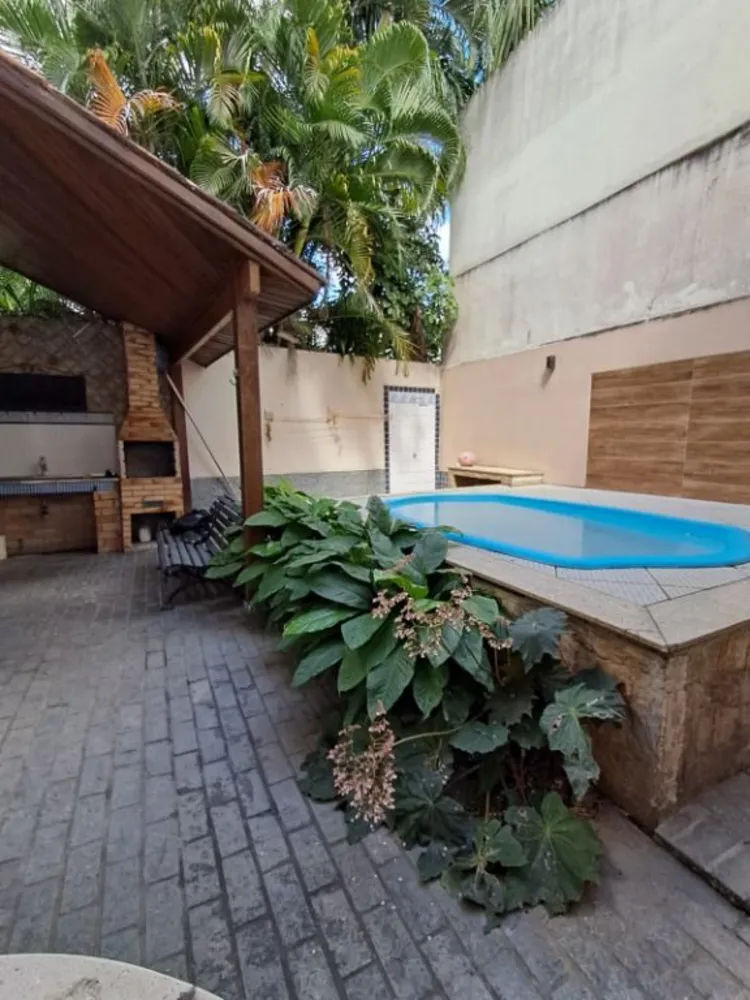 Casa, 4 quartos, 280 m² - Foto 1