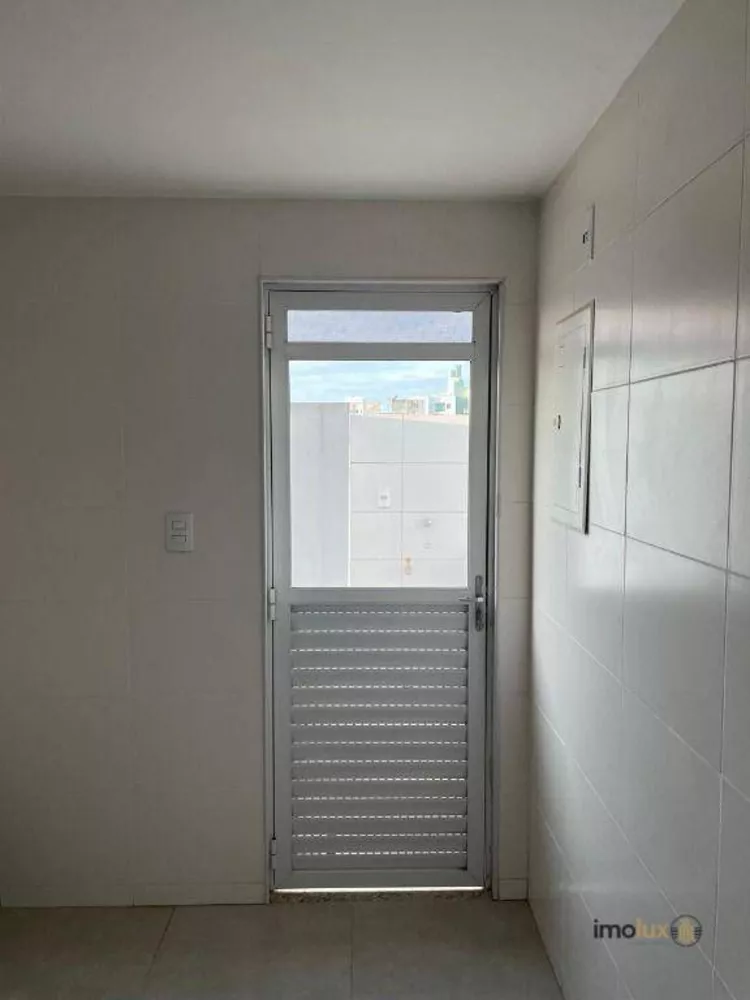 Cobertura, 3 quartos, 157 m² - Foto 2