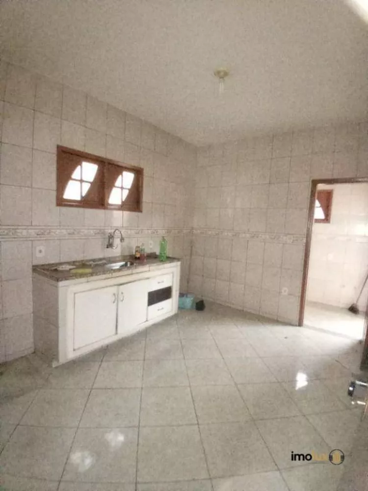 Casa, 3 quartos, 189 m² - Foto 4