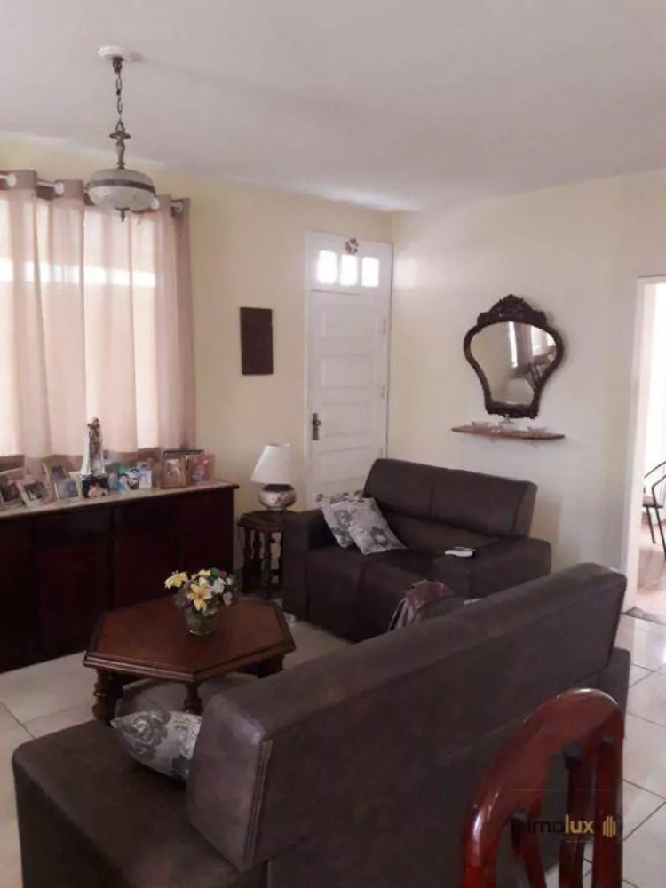 Casa, 3 quartos, 200 m² - Foto 4