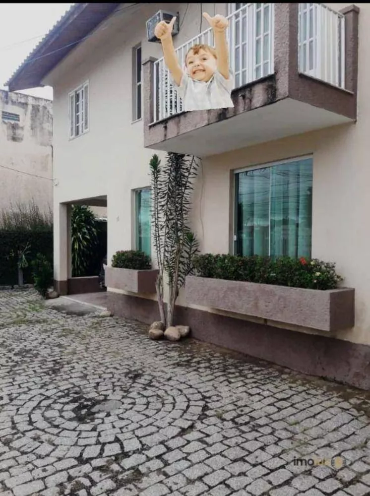 Casa, 3 quartos, 200 m² - Foto 2