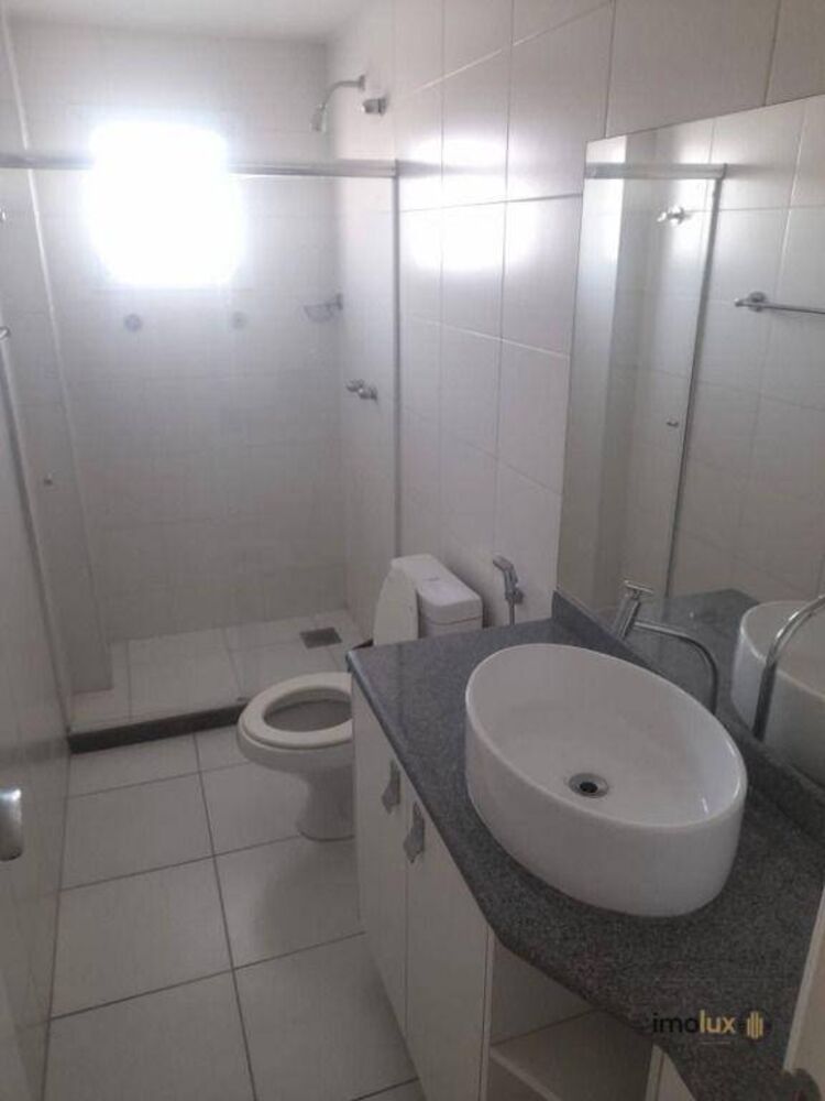 Apartamento à venda com 2 quartos, 70m² - Foto 4
