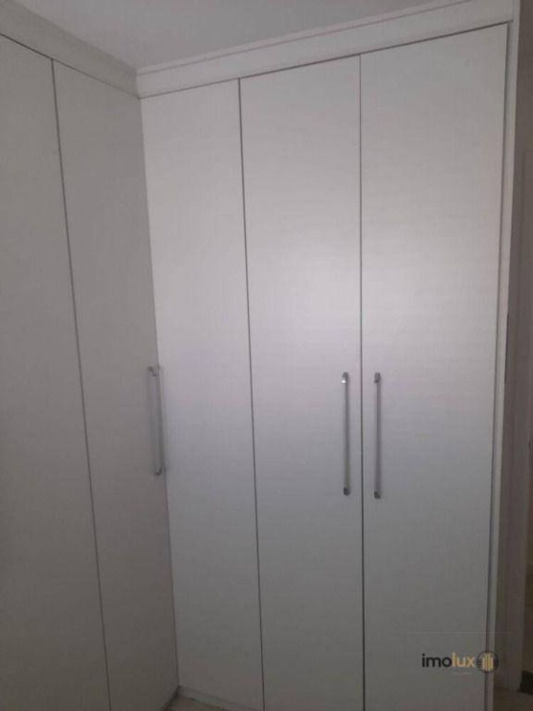 Apartamento à venda com 2 quartos, 70m² - Foto 1