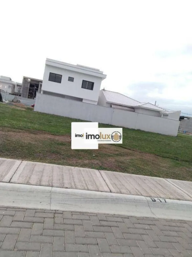 Loteamento e Condomínio, 200 m² - Foto 1